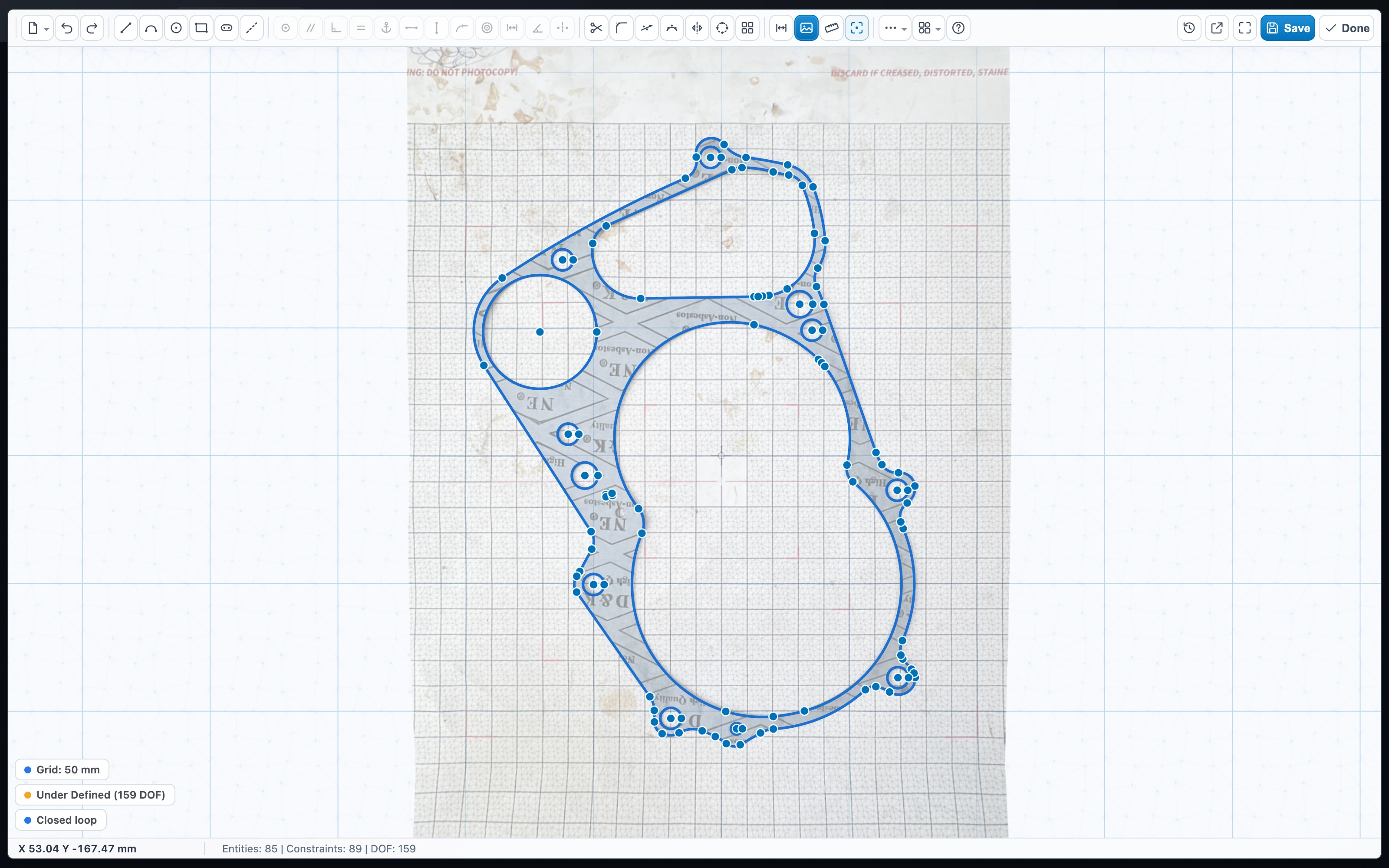 The built-in 2D sketch editor with a traced gasket over the original capture